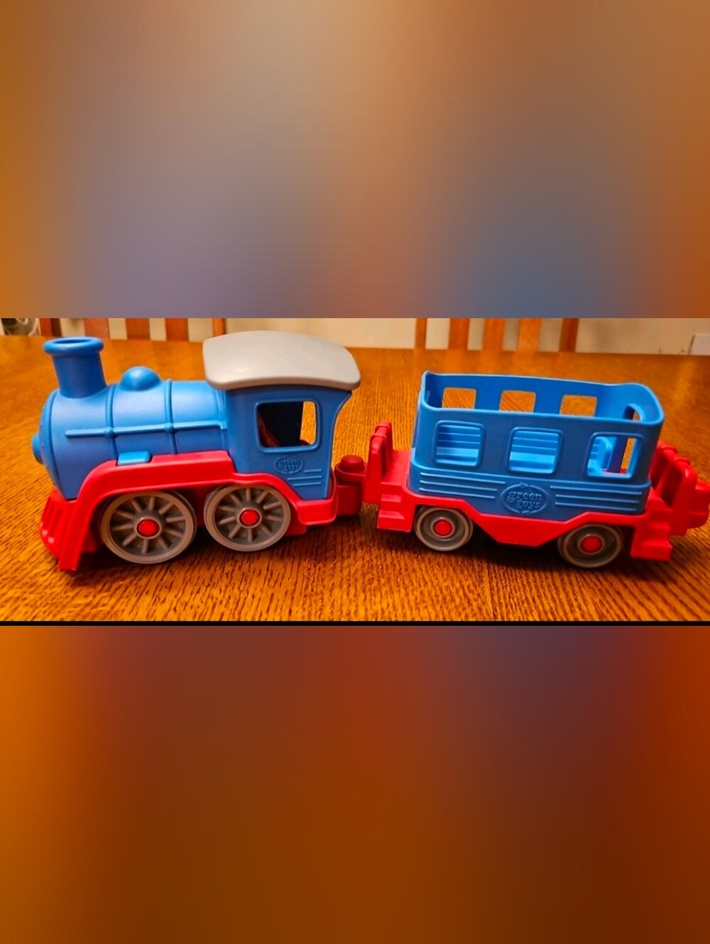 Green Toys │Blue & Red Toy Engine & Car │Made in USA │ 100% Recycled Plastic